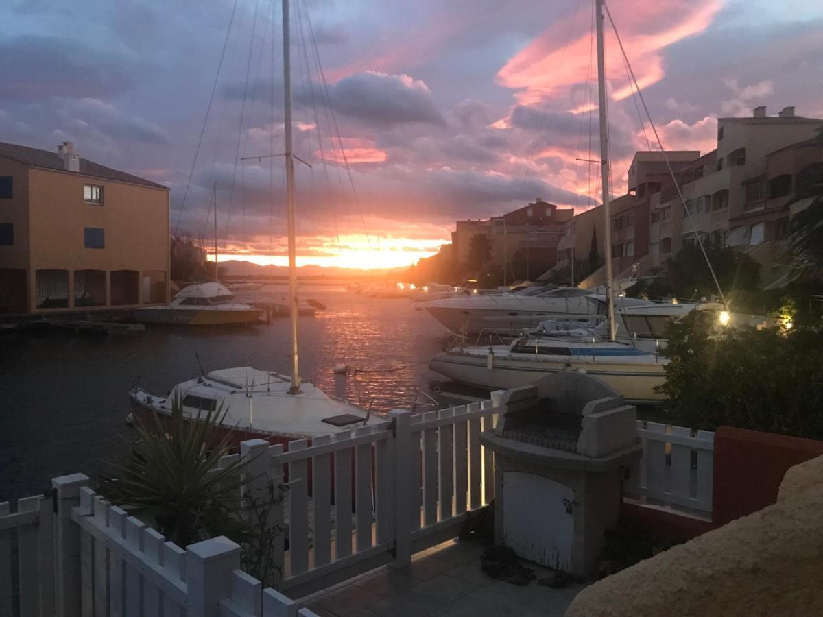 Ferienwohnung Marina Les Pieds Dans L Eau Le Barcarès Exterior foto